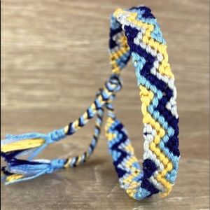 zigzag friendship bracelet